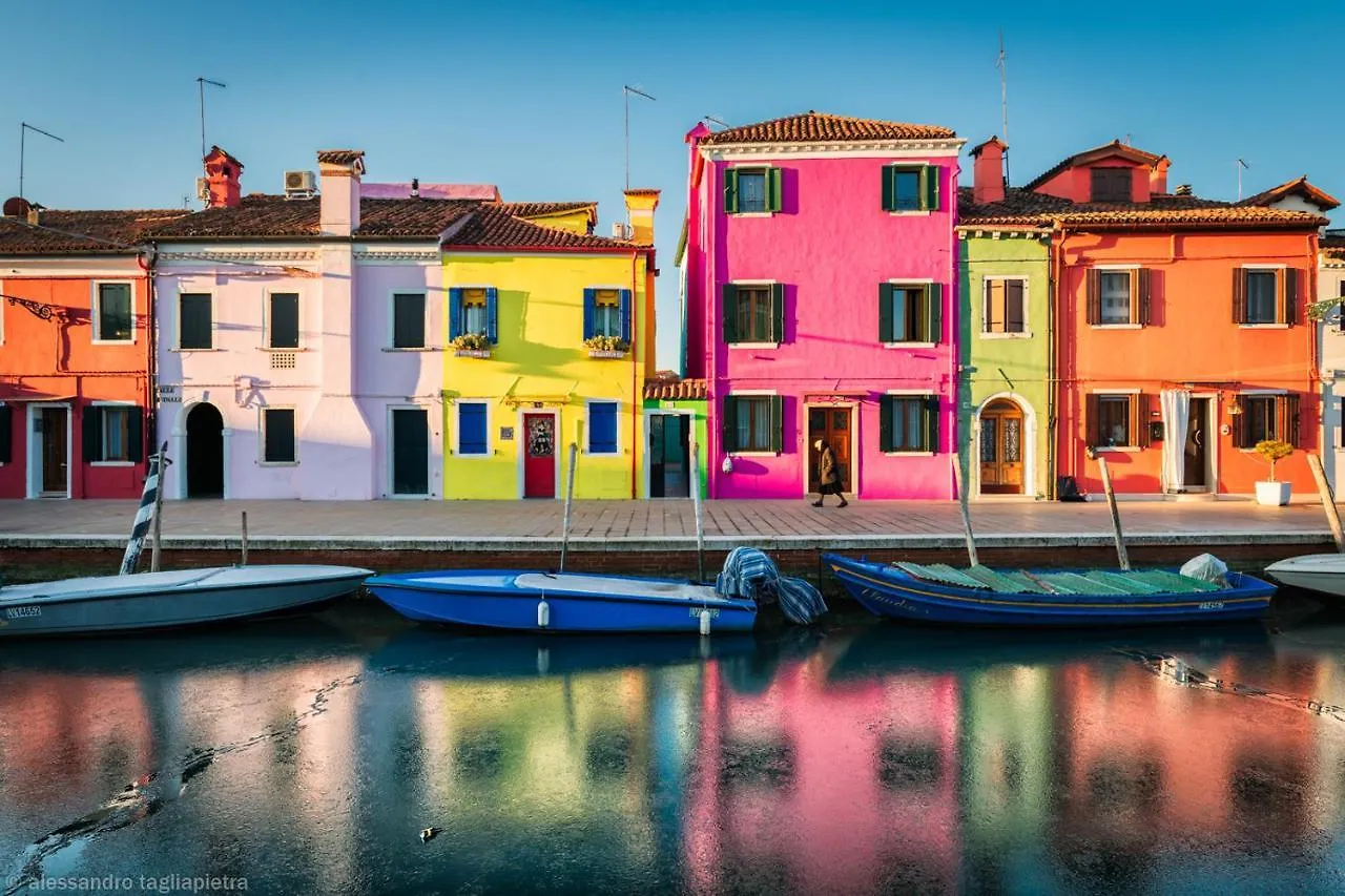 Bruna Holidays House Burano 0*,  Italien
